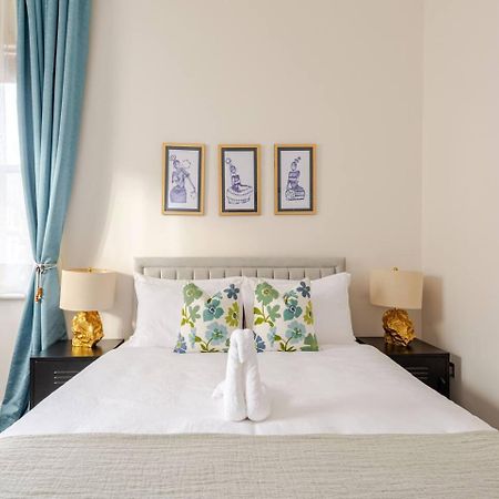 Stylish Flat In Central Location With Free Parking Суиндън Екстериор снимка